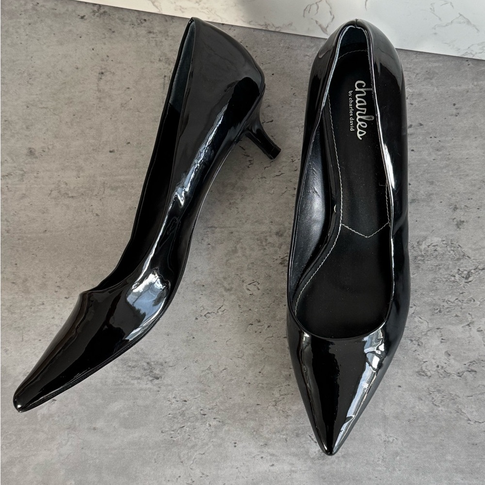 Charles By Charles David Black Pointed-Toe Heels